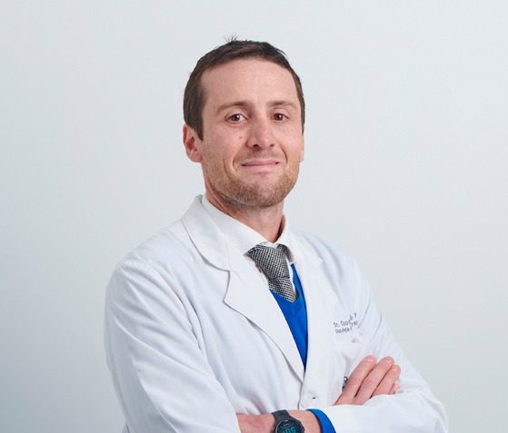 Dr. Claudio Solé P.